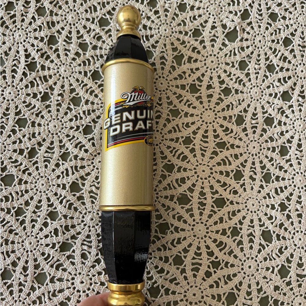 Miller Genuine draft beer torpedo tap handle. Preloved. Light wear. 12”, video - Picture 5 of 12
